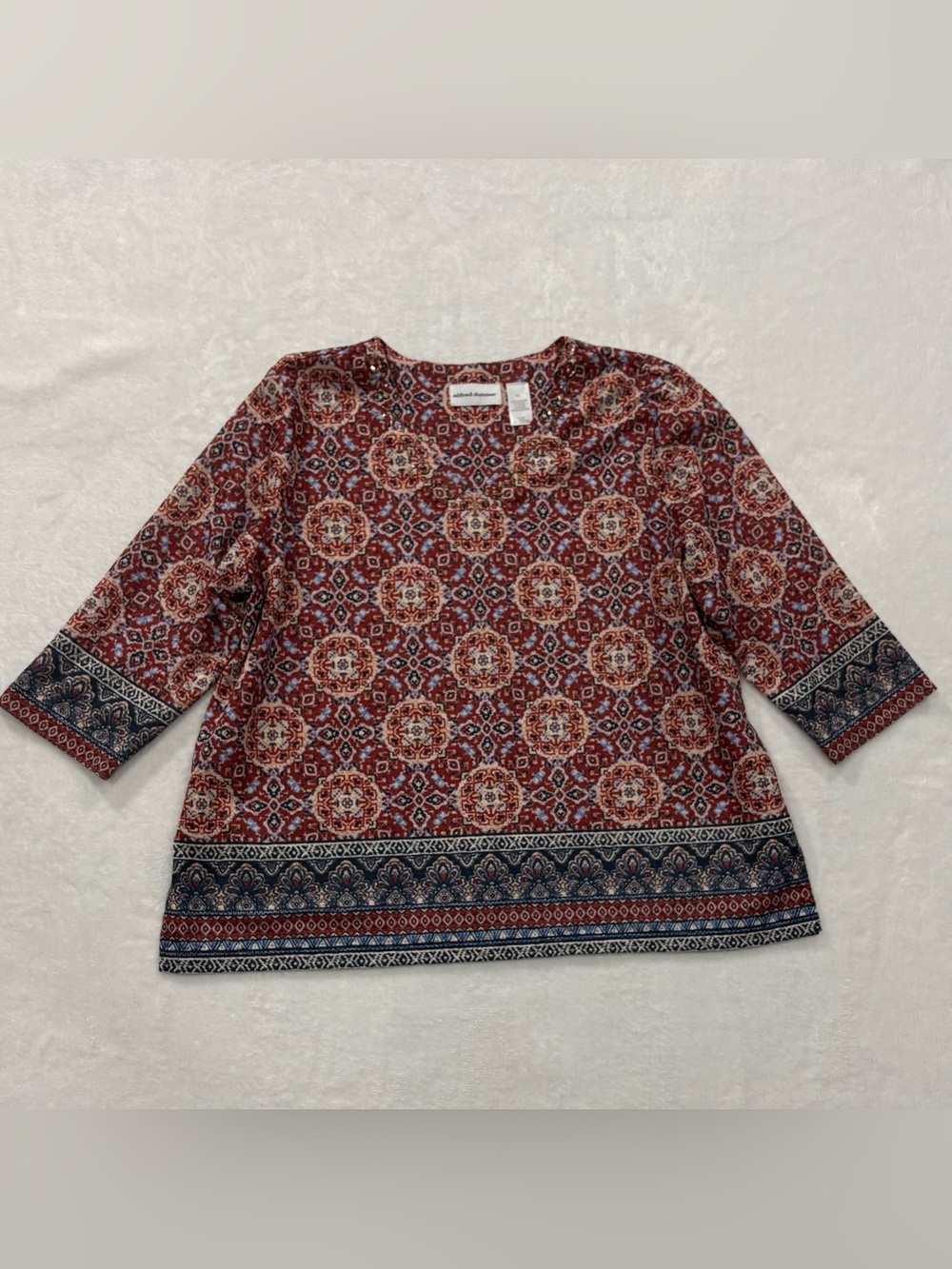 Alfred Dunner Medallion Print & Embellished Neckline Blouse Women's Size XL